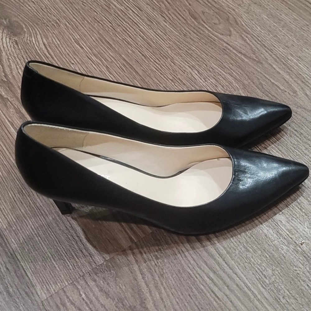 Nine West Heels Pumps Size 8 Black